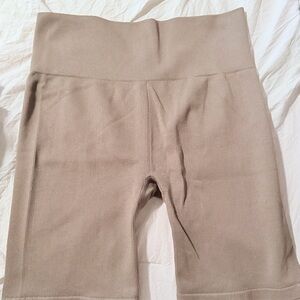 Ryka Women's Beige Ribbed Bike Shorts